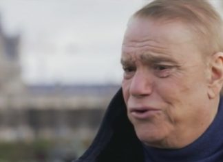 Bernard Tapie atteint d’un cancer de l’estomac, il se confie sur France 2 Bernard Tapie atteint d'un cancer de l'estomac, il se confie sur France 2