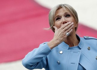 Le budget de Brigitte Macron: La première dame coûte 440 000 euros par an Le budget de Brigitte Macron: La première dame coûte 440 000 euros par an