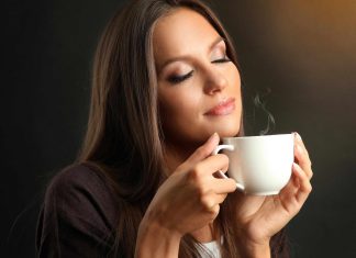 Sachets de thé contiennent des pesticides et des produits chimiques Sachets de thé contiennent des pesticides et des produits chimiques