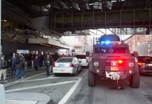 Explosion à Time Square: Trois lignes de métro évacuées, une personne arrêtée Explosion à Time Square: Trois lignes de métro évacuées, une personne arrêtée