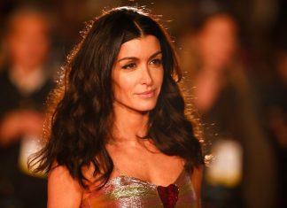 Jenifer en deuil après la mort de son oncle Jean-Luc Codaccioni Jenifer en deuil après la mort de son oncle Jean-Luc Codaccioni