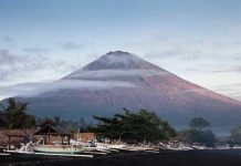 Indonésie : Nouvelle alerte renforcée autour du volcan Agung Indonésie : Nouvelle alerte renforcée autour du volcan Agung