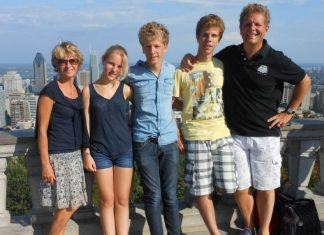 Crash du vol MH370 : la vie sans réponses de Ghyslain Wattrelos Crash du vol MH370 : la vie sans réponses de Ghyslain Wattrelos