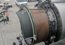 Un avion perd son réacteur en plein vol Un avion perd son réacteur en plein vol