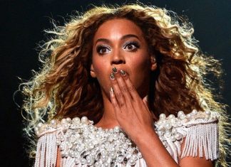 Beyoncé mordue au visage ? La Toile mène l’enquête Beyoncé mordue au visage ? La Toile mène l'enquête