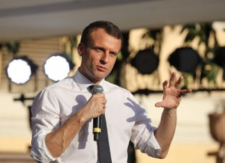 Inde : Macron Rencontre des étudiants indiens Inde : Macron Rencontre des étudiants indiens
