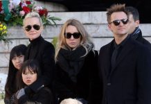 Une lettre de Laura Smet à Laeticia Hallyday révélée Une lettre de Laura Smet à Laeticia Hallyday révélée