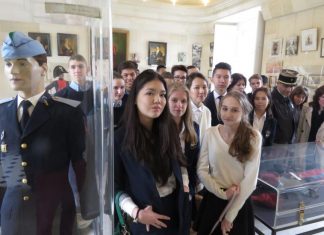 Lycée Saint-Cyr : Misogynie, sexisme, humiliation, menaces Lycée Saint-Cyr : Misogynie, sexisme, humiliation, menaces