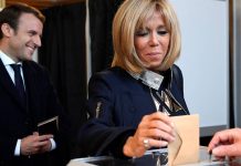Brigitte Macron, Première dame libre: « Le positionnement n’est pas simple » Brigitte Macron, Première dame libre: "Le positionnement n'est pas simple"