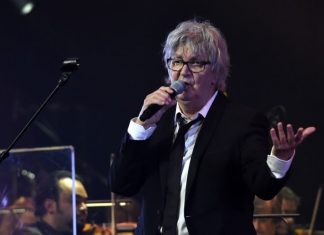 Jacques Higelin est mort , Le chanteur s’est éteint à l’âge de 77 ans Jacques Higelin est mort , Le chanteur s'est éteint à l'âge de 77 ans