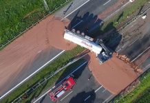 Autoroute de chocolat chaud en Pologne (Vidéo) Autoroute de chocolat chaud en Pologne (Vidéo)