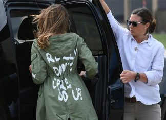 Mélania Trump : Sa veste suscite la polémique Mélania Trump : Sa veste suscite la polémique