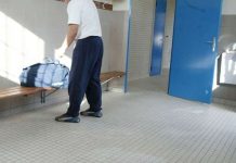 Roland-Garros : Vols dans les vestiaires, Qui est le kleptomane ? Roland-Garros : Vols dans les vestiaires, Qui est le kleptomane ?