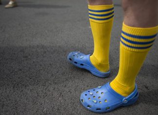 Crocs ferme ses deux derniers sites de production au Mexique et en Italie Crocs ferme ses deux derniers sites de production au Mexique et en Italie
