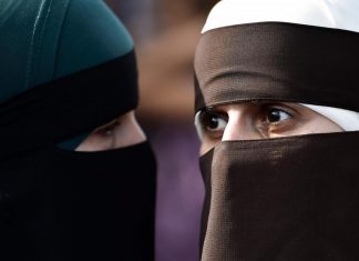 Danemark voile intégral : Les vêtements voilant le visage interdits Danemark voile intégral : Les vêtements voilant le visage interdits
