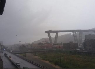Effondrement d’un viaduc à Gênes, pompiers mobilisés (Photo) Effondrement d'un viaduc à Gênes, pompiers mobilisés