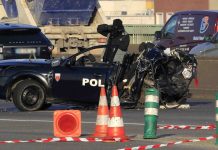 Enquête policier après une course-poursuite mortelle à Paris Enquête policier après une course-poursuite mortelle à Paris