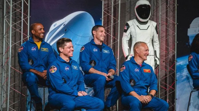 SpaceX : Premiers astronautes américains dans l'espace