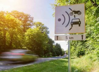 Automobiliste flashé à 914km/h (Détail) Automobiliste flashé à 914km/h (Détail)