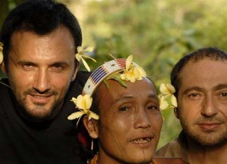 Frédéric Lopez quitte Rendez-vous en terre inconnue (Détail) Frédéric Lopez quitte Rendez-vous en terre inconnue (Détail)