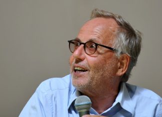Fabrice Luchini veut entrer à l’Académie française (Détail) Fabrice Luchini veut entrer à l'Académie française (Détail)