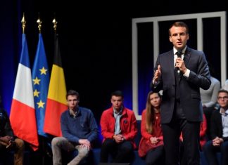 Macron interpellé et traité de « menteur » en Belgique (Vidéo) Macron interpellé et traité de "menteur" en Belgique (Vidéo)