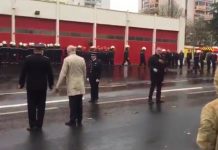 Cholet : les pompiers tournent le dos aux élus (Vidéo) Cholet : les pompiers tournent le dos aux élus (Vidéo)