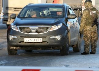 L’Ukraine ferme ses frontières aux hommes russes (Détail) L'Ukraine ferme ses frontières aux hommes russes (Détail)