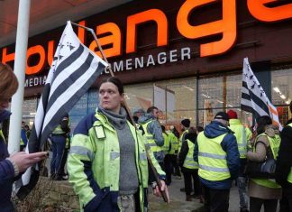Acte 7 des gilets jaunes: Premières échauffourées à Nantes (Direct) Acte 7 des gilets jaunes: Premières échauffourées à Nantes