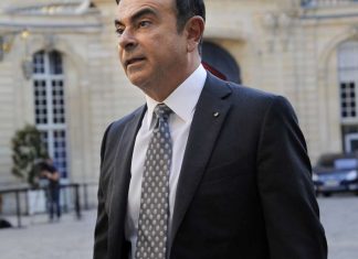 Ghosn dépose une plainte après sa nouvelle arrestation à Tokyo