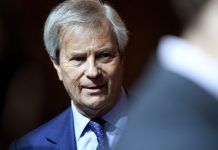 Le groupe Bolloré mis en examen pour « corruption » (Détail) Le groupe Bolloré mis en examen pour "corruption" (Détail)