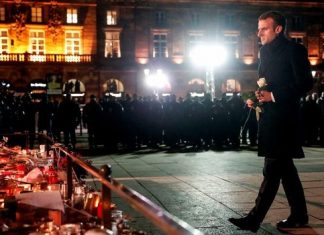L’hommage de Macron aux victimes de l’attentat de Strasbourg L'hommage de Macron aux victimes de l'attentat de Strasbourg