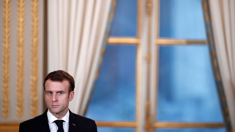 Macron critique la décision de Trump de retirer ses troupes en Syrie (Détail)