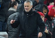 Mourinho: Le licenciement coûterait une fortune à Manchester Mourinho: Le licenciement coûterait une fortune à Manchester