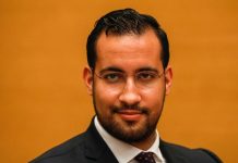 Benalla avait conservé deux autres passeports et un téléphone crypté Benalla avait conservé deux autres passeports et un téléphone crypté