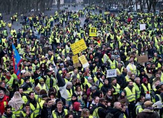 Gilets jaunes acte 10 : Mobilisation aux quatre coins de France Gilets jaunes acte 10 : Mobilisation aux quatre coins de France
