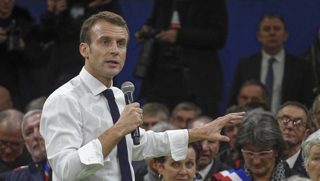 Grand débat : Macron fait-il campagne aux frais du contribuable ?