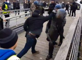 Indignation! La cagnotte de soutien au boxeur de gendarmes Indignation! La cagnotte de soutien au boxeur de gendarmes