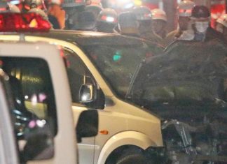 Japon : une voiture fonce dans la foule et blesse Neuf personnes Japon : une voiture fonce dans la foule et blesse Neuf personnes