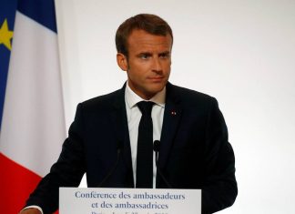Une étudiante obtient 18 à son mémoire grâce à la politique de Macron Une étudiante obtient 18 à son mémoire grâce à la politique de Macron
