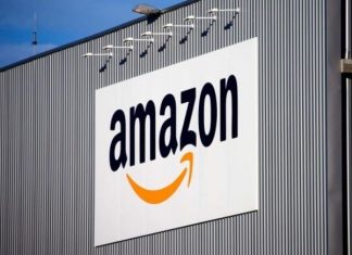 Amazon licencie des salariés pour avoir soutenu les Gilets jaunes Amazon licencie des salariés pour avoir soutenu les Gilets jaunes