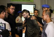 Félix Dorfin capturé en Indonésie après une cavale de 11 jours Félix Dorfin capturé en Indonésie après une cavale de 11 jours