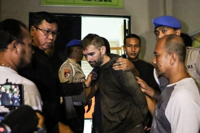 Félix Dorfin capturé en Indonésie après une cavale de 11 jours