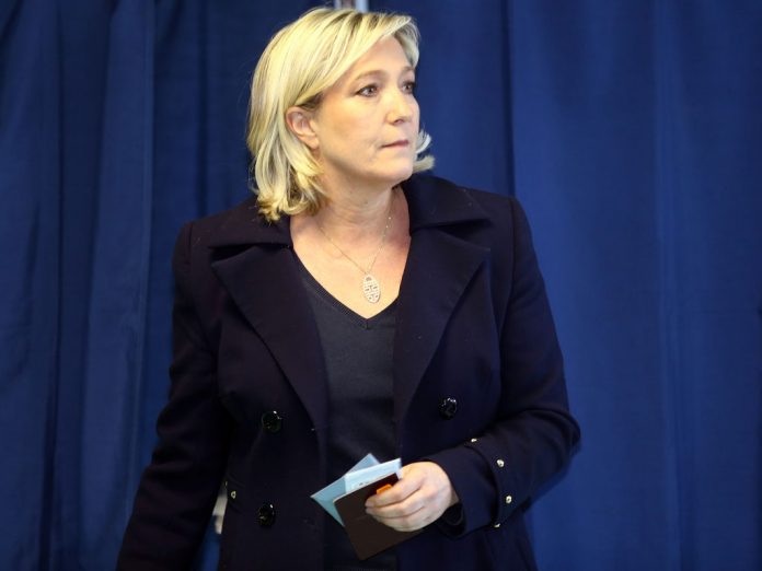Marine Le Pen veut porter plainte contre Agnès Buzyn (détail)