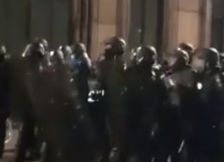 Toulouse : un policier frappe son supérieur (détail) Toulouse : un policier frappe son supérieur (détail)