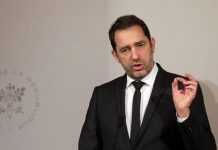 Castaner porte plainte contre un syndicat (détail) Castaner porte plainte contre un syndicat (détail)