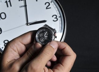 La fin du changement d’heure c’est pour 2021, annonce le Parlement européen (détail) La fin du changement d'heure c'est pour 2021, annonce le Parlement européen (détail)