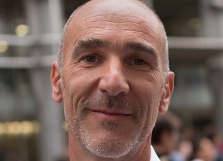 Loïc Prud’homme matraqué après avoir manifesté samedi à Bordeaux Loïc Prud'homme matraqué après avoir manifesté samedi à Bordeaux