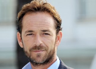 Luke Perry mort des suites d’un AVC (détail) Luke Perry mort des suites d'un AVC (détail)