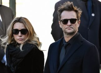 Victoire judiciaire pour Laura et David Hallyday (détail) Victoire judiciaire pour Laura et David Hallyday (détail)